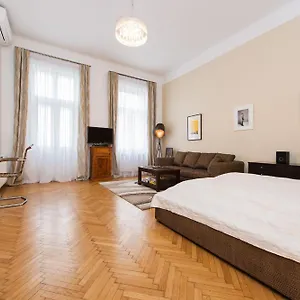 Rosa Linde - Comfort Wien