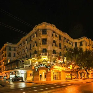 زيارة الفندق