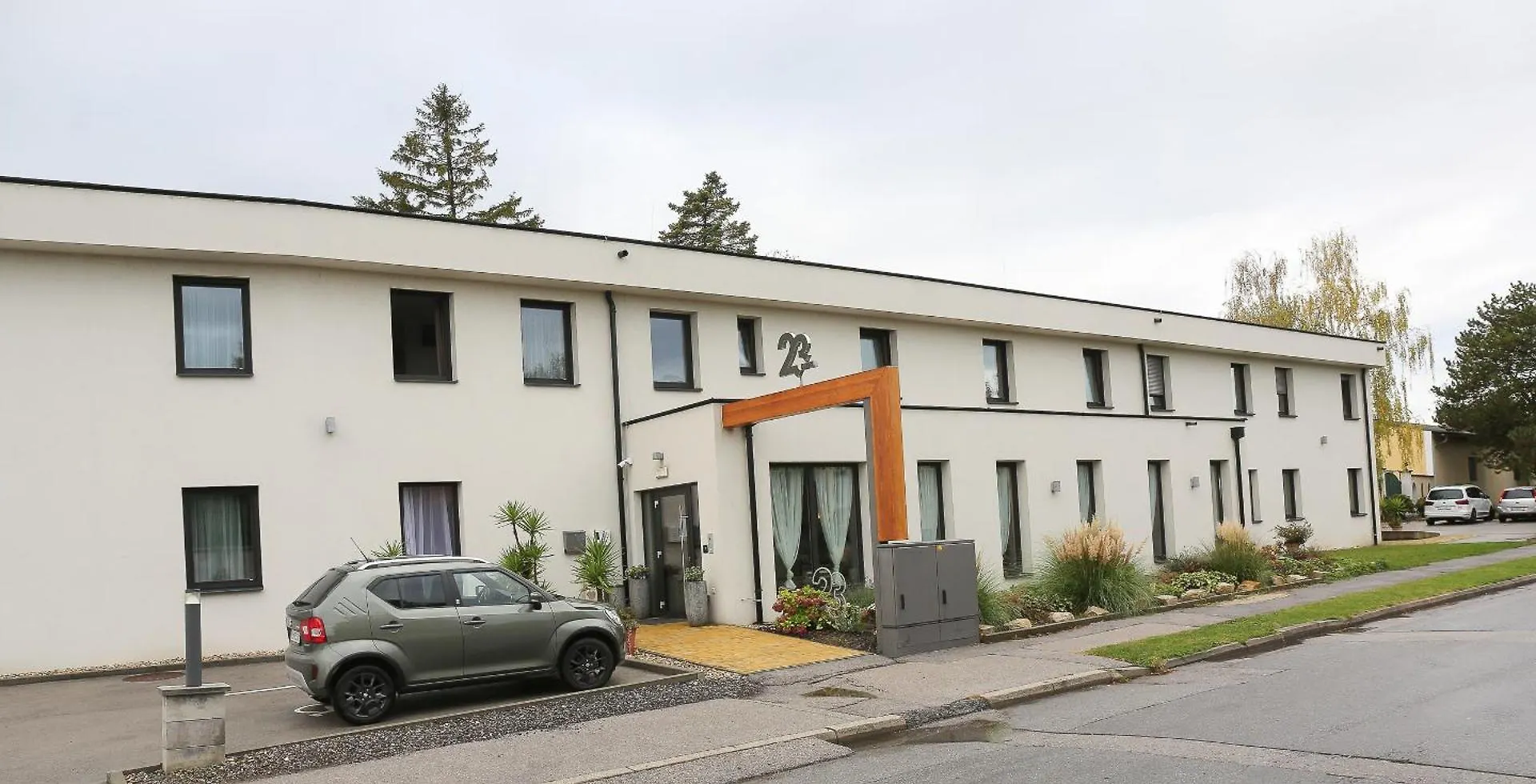 23-hotel Schwadorf bei Wien 0*,